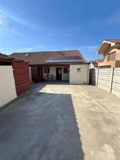 Casă individuală cu 4 camere cu Teren 142 Mp în Nojorid