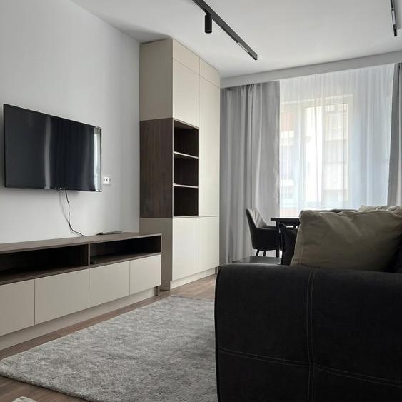 Apartament cu 2 camere semidecomandat, mobilat în Florești
