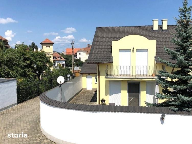 Casă cu Teren 329 Mp în Trei Stejari
