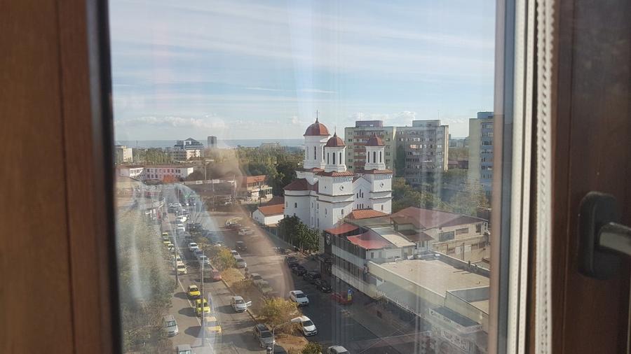 Apartament cu 2 camere decomandat, mobilat în Tomis Nord