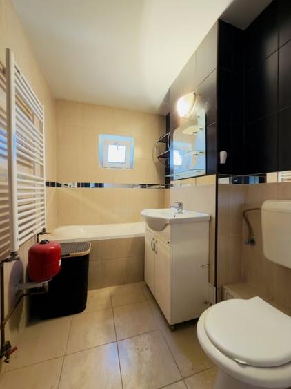 Apartament cu 2 camere semidecomandat, mobilat în Girocului
