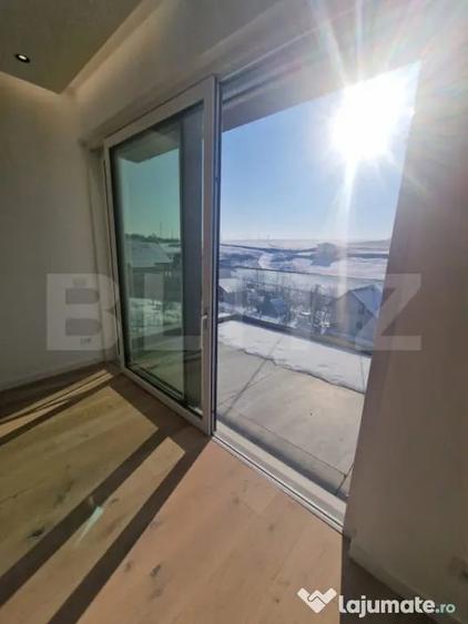Casă cu 8 camere cu Teren 860 Mp în Central