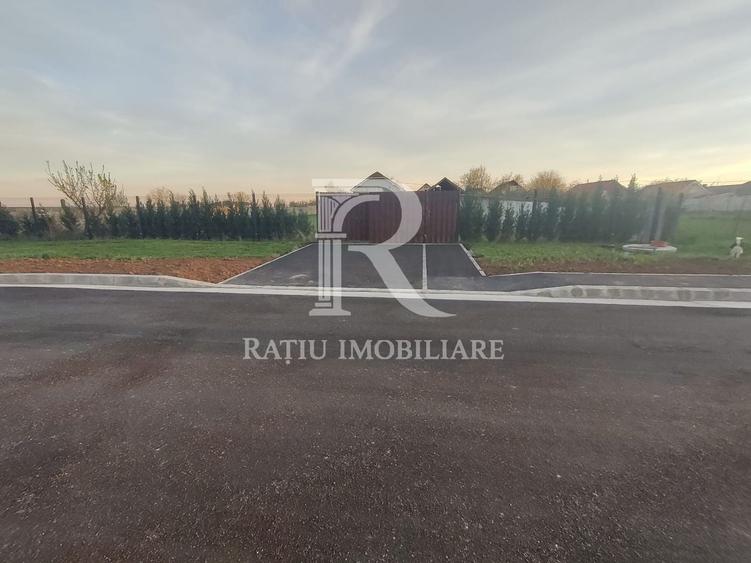 Teren Construcții intravilan de 900 mp, în Palota