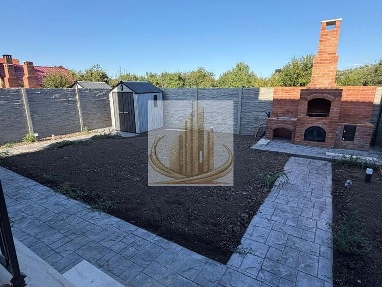 Duplex cu 5 camere cu Canalizare în Ghiroda