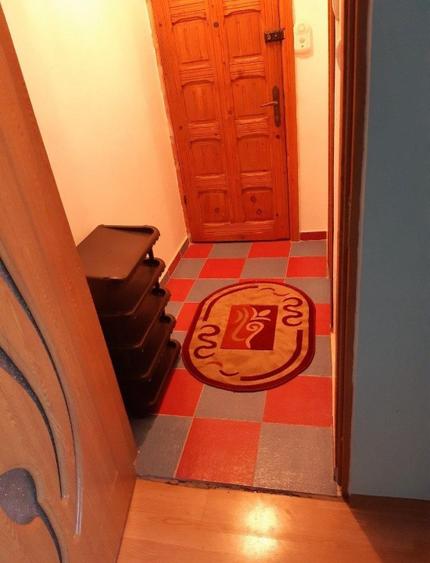 Inchiriez apartament 9 Mai  - 3