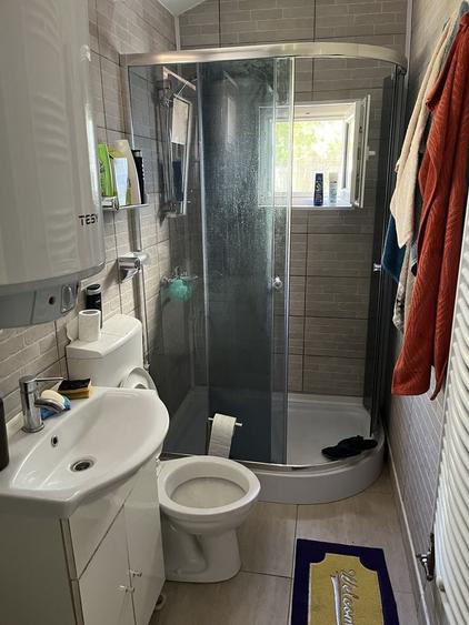 Apartament cu 3 camere în Poiana