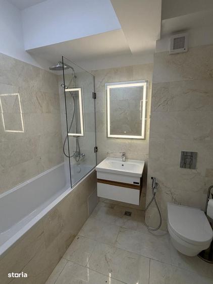Apartament cu 4 camere decomandat în Copou