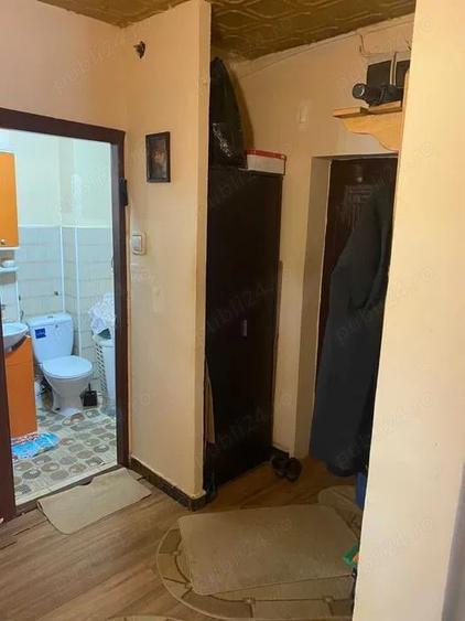 Apartament cu 2 camere decomandat în Orșova