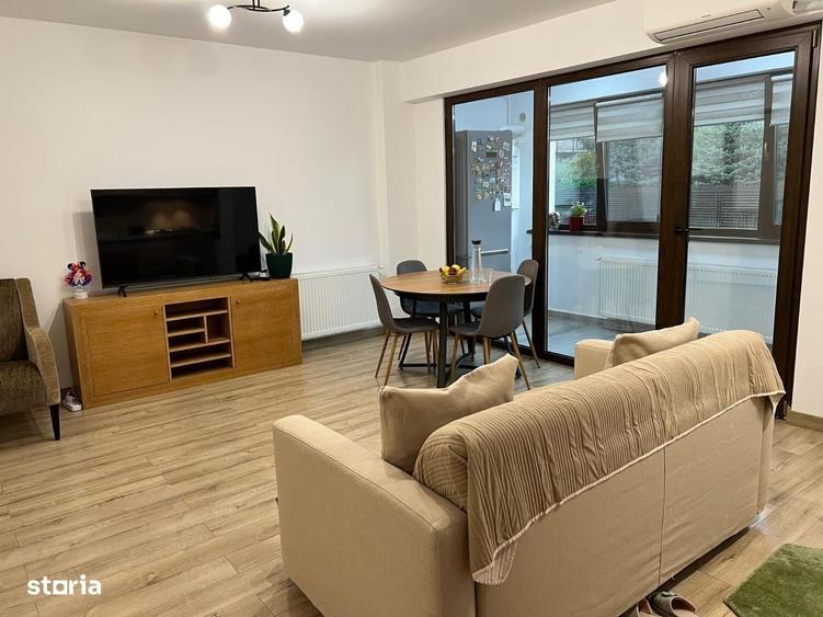 Apartament cu 2 camere semidecomandat în Valea Adâncă