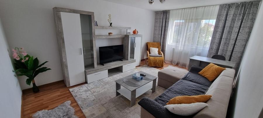 Apartament cu 2 camere decomandat, mobilat în Lipovei