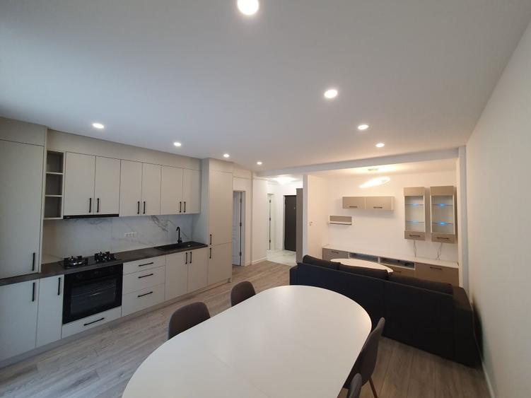 Apartament cu 2 camere decomandat în Central