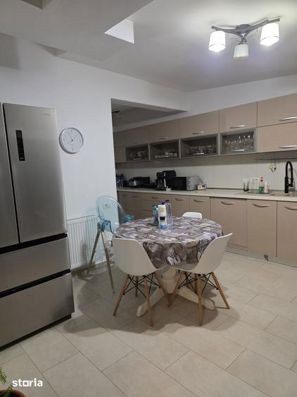 Apartament cu 3 camere în Bucureștii Noi