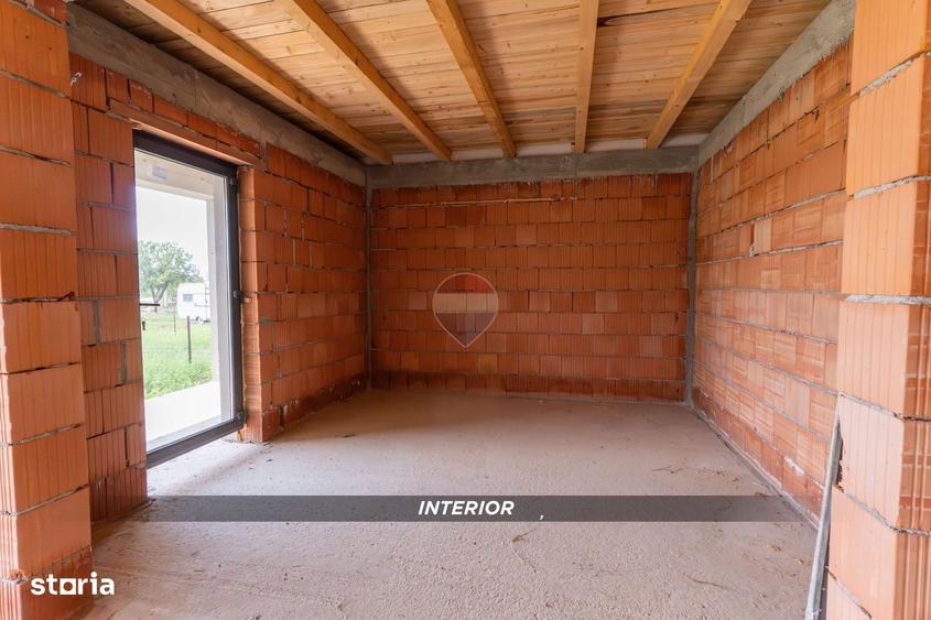 Casă cu 3 camere în Săbișa