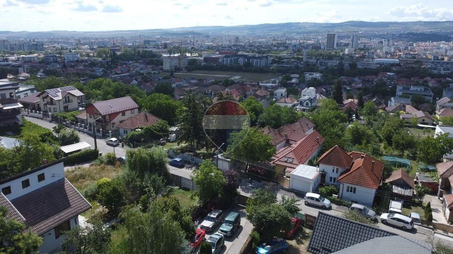 Teren Construcții intravilan de 3308 mp, în Dâmbul Rotund