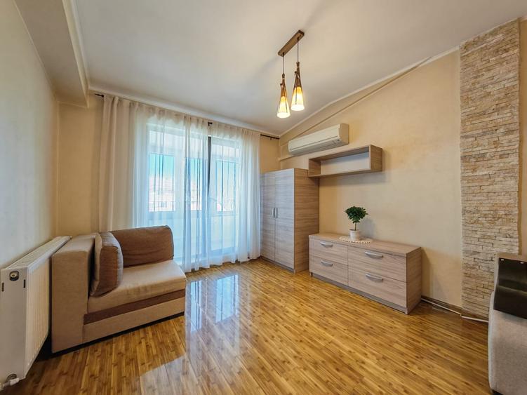 Apartament cu 3 camere semidecomandat, mobilat în Bucureștii Noi