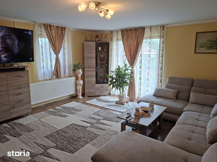 Vand casa cu etaj 15 Ari teren in Satu Mare - 10