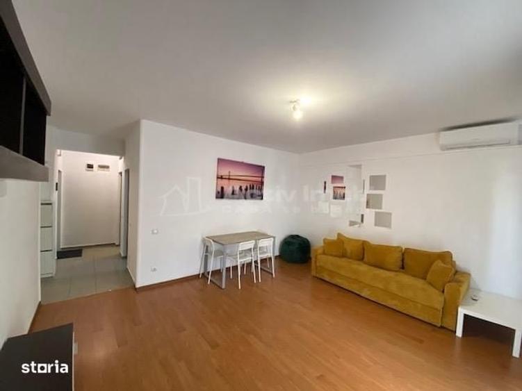 Apartament cu 3 camere în Sisești
