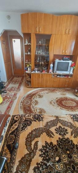 Apartament cu 2 camere semidecomandat în Zărnești