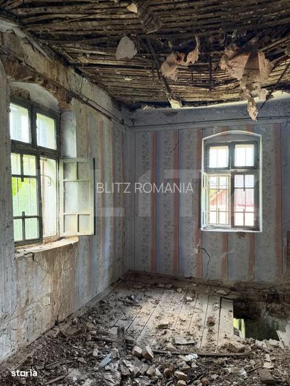 Conac cu priveliste panoramica, 200 mp, 1200 mp teren, zona Lesile