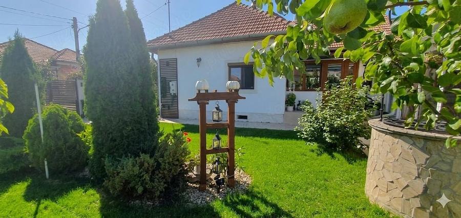 Casă cu Teren 470 Mp în Central