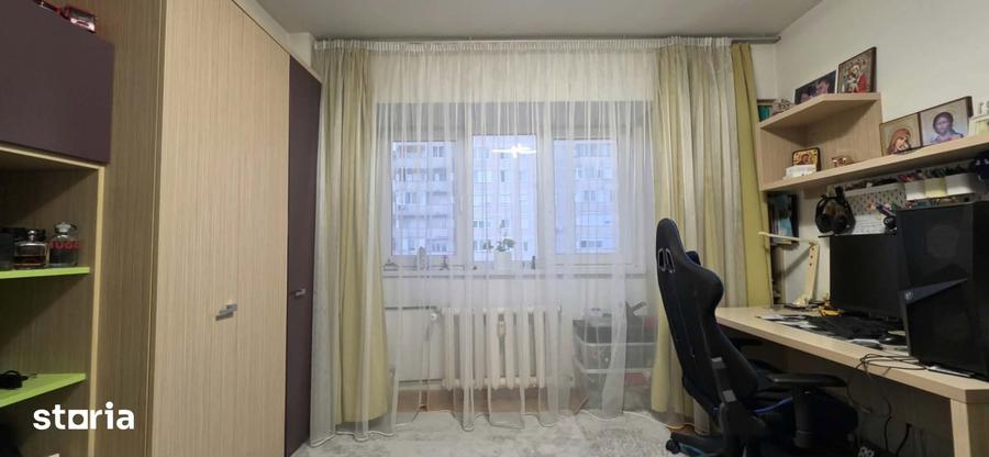 Apartament cu 3 camere în Nufărul