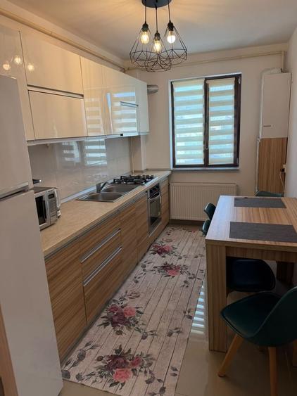 Apartament cu 2 camere decomandat în Trivale