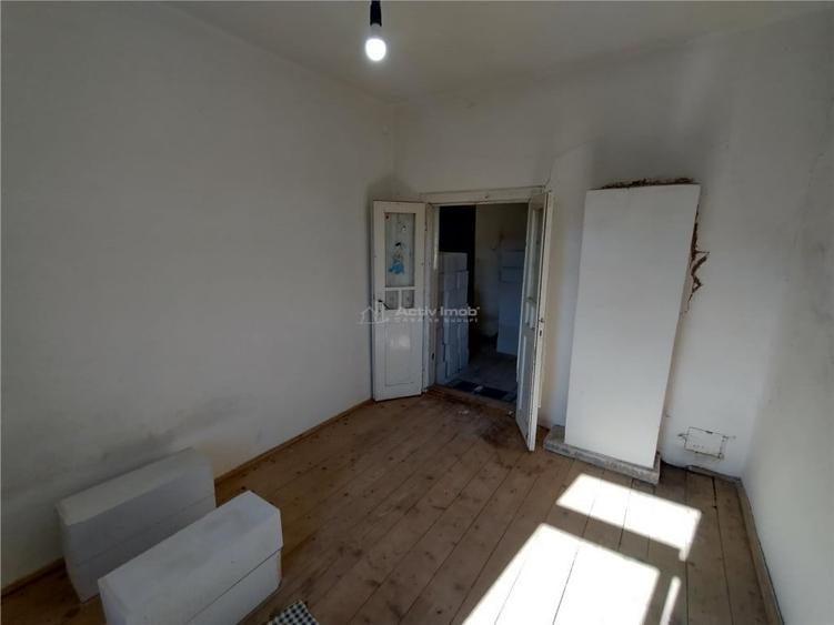 Casă cu 3 camere cu Teren 575 Mp în Central