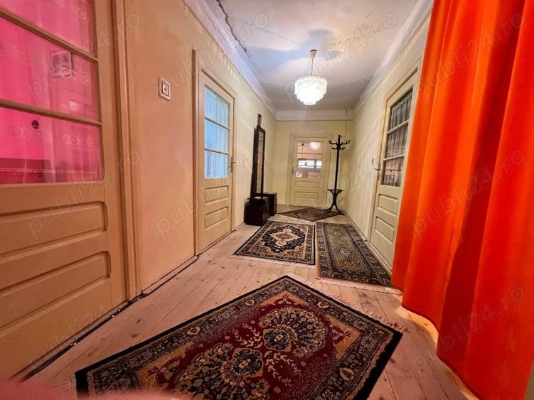 Casă cu 6 camere cu Teren 2267 Mp în Diculești