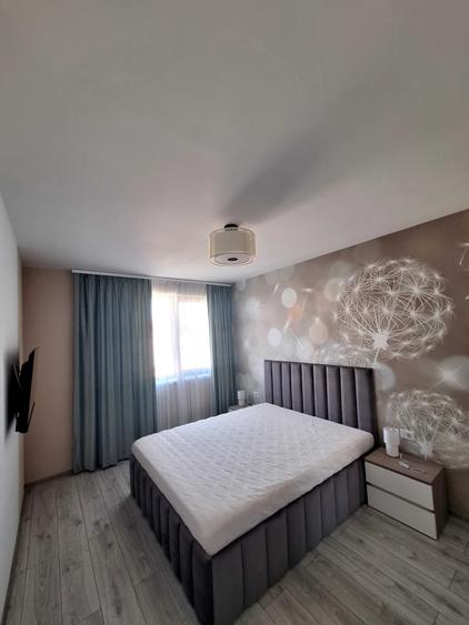 Apartament cu 3 camere decomandat în Cetate