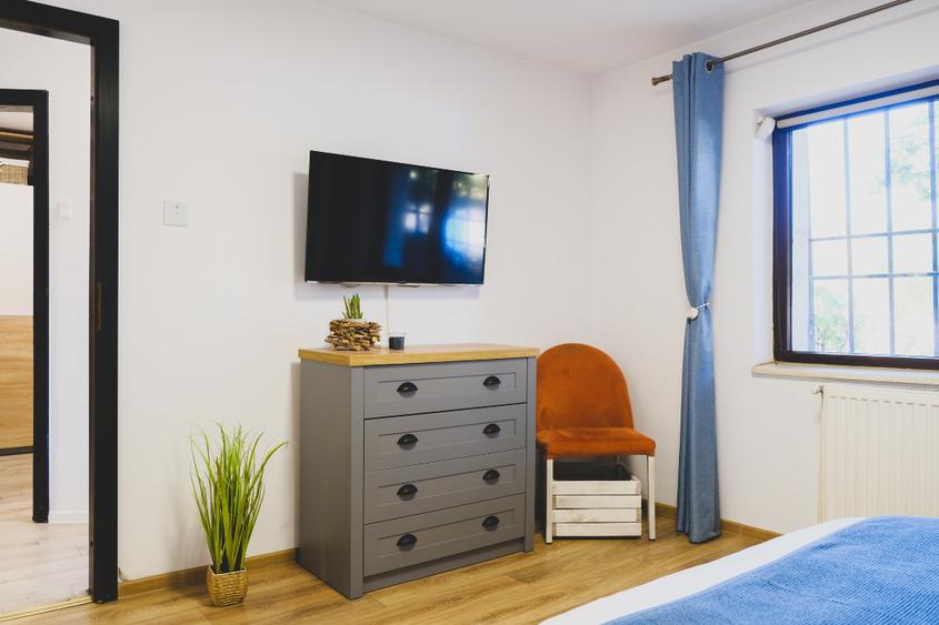 Apartament cu 4 camere decomandat în Complex Studențesc