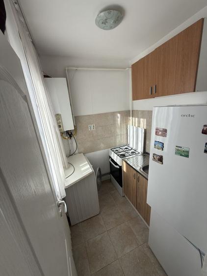 Apartament cu 2 camere decomandat în Semicentral