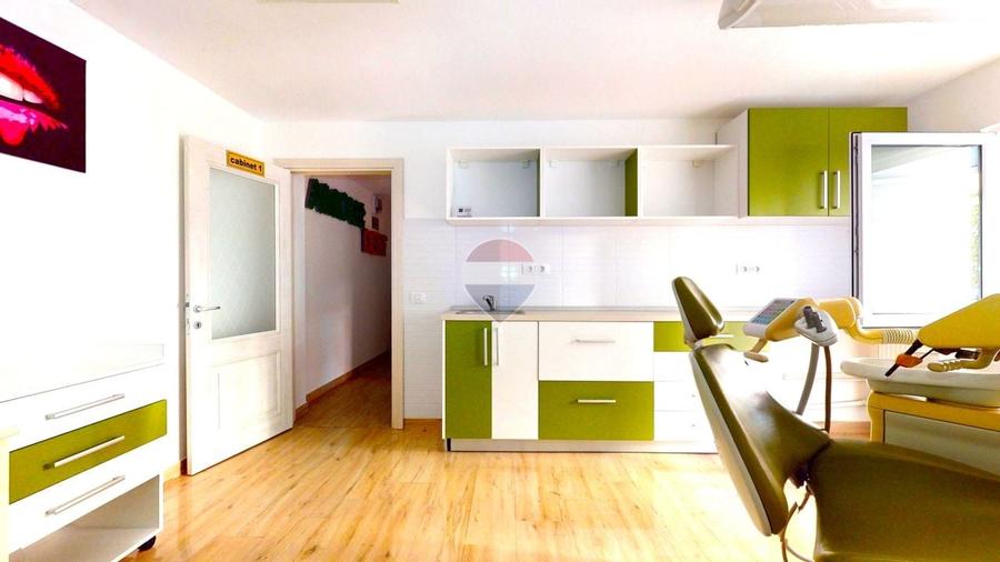 Apartament cu 2 camere decomandat în Calea București