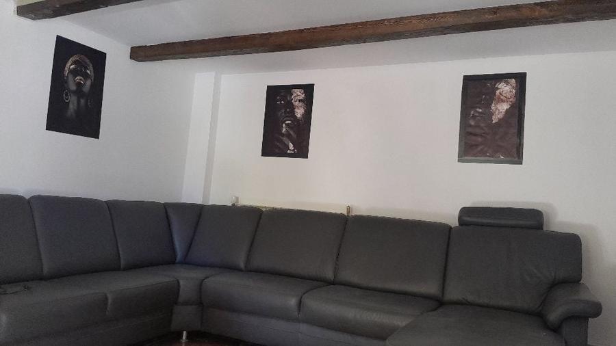 Casă cu 4 camere în Tău