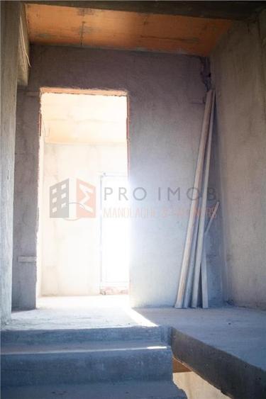 Casă individuală cu 5 camere cu Teren 480 Mp în Potoceni