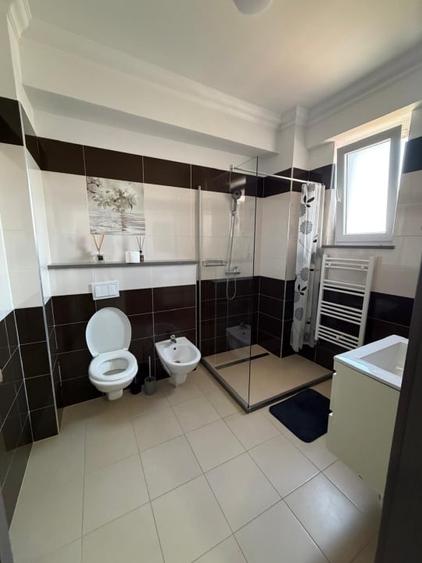 Apartament cu 2 camere decomandat, mobilat în Ultracentral