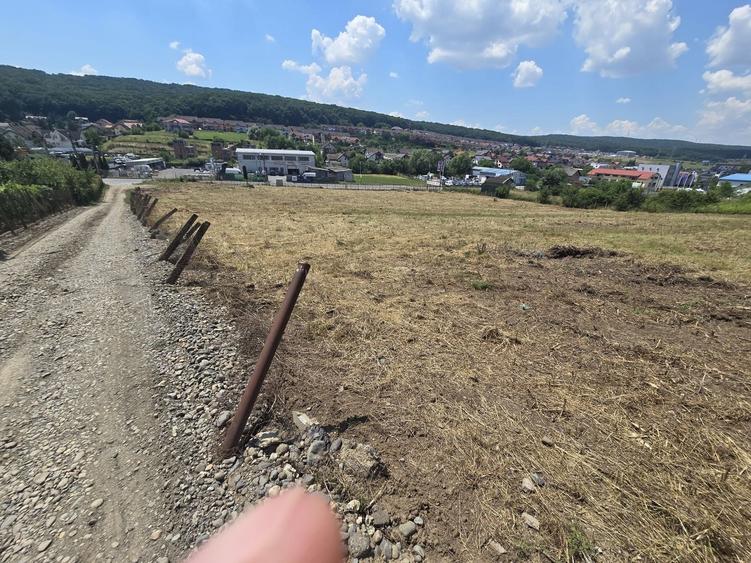 Teren Construcții intravilan de 16476 mp, în Corunca