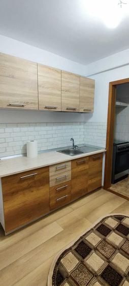Apartament cu 2 camere decomandat în E3