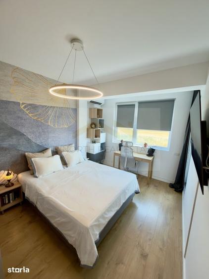 Apartament cu 3 camere semidecomandat în Tunari