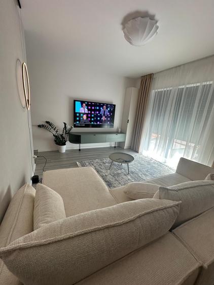 Apartament cu 2 camere în Apărătorii Patriei