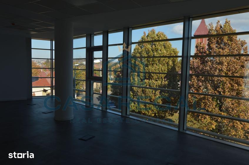 Spațiu comercial, de 160 mp, în Cantemir