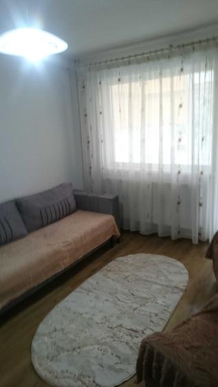 Apartament cu 2 camere semidecomandat în Tătărași