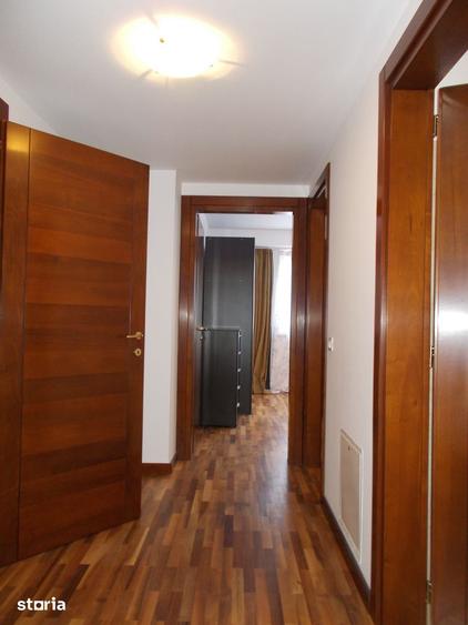 Apartament cu 3 camere decomandat în Calea Dumbrăvii