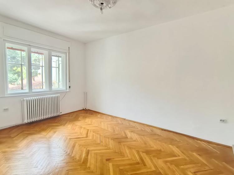 Apartament cu 3 camere decomandat în Iosefin