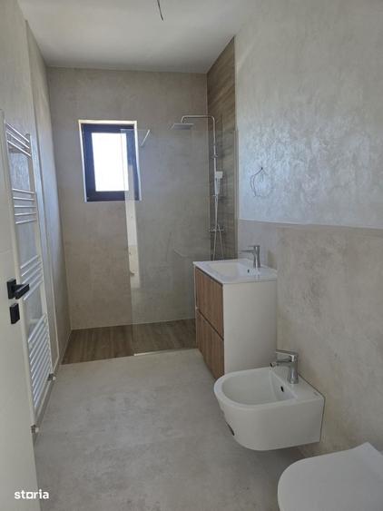 Casa individuala de tip P in suprafata de 90 mp. si teren 370 mp., Alb - 7