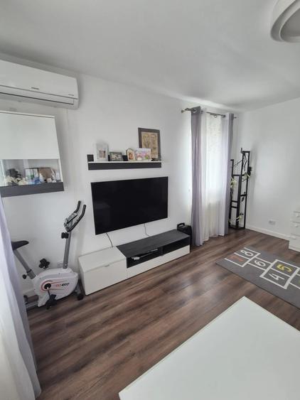 Casă individuală cu 3 camere decomandat cu Teren 80 Mp în Berceni