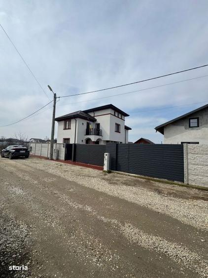Casă cu 4 camere cu Teren 360 Mp în Cornetu