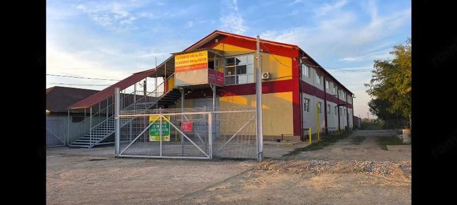 Spațiu comercial, de 1,000 mp, în Central