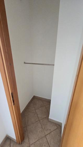 Apartament cu 2 camere semidecomandat în P-ța Victoriei