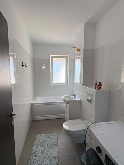 De vanzare apartament 2 camere decomandat - 13