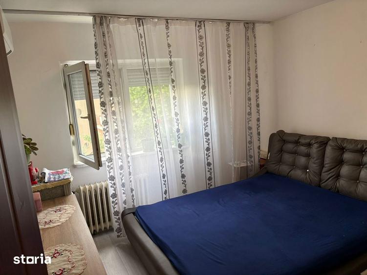 Apartament cu 2 camere decomandat în Calea București